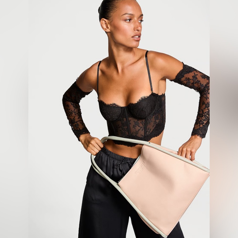 Trendy NWT Victoria's Secret Pink and Mint Tote Bag